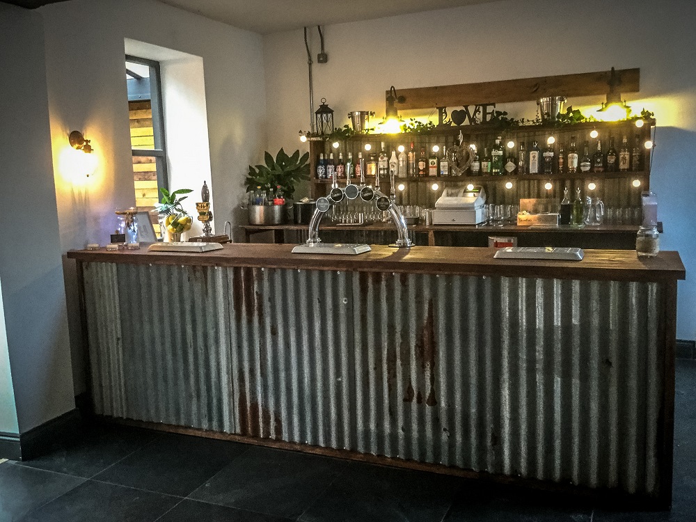 Box Bar
